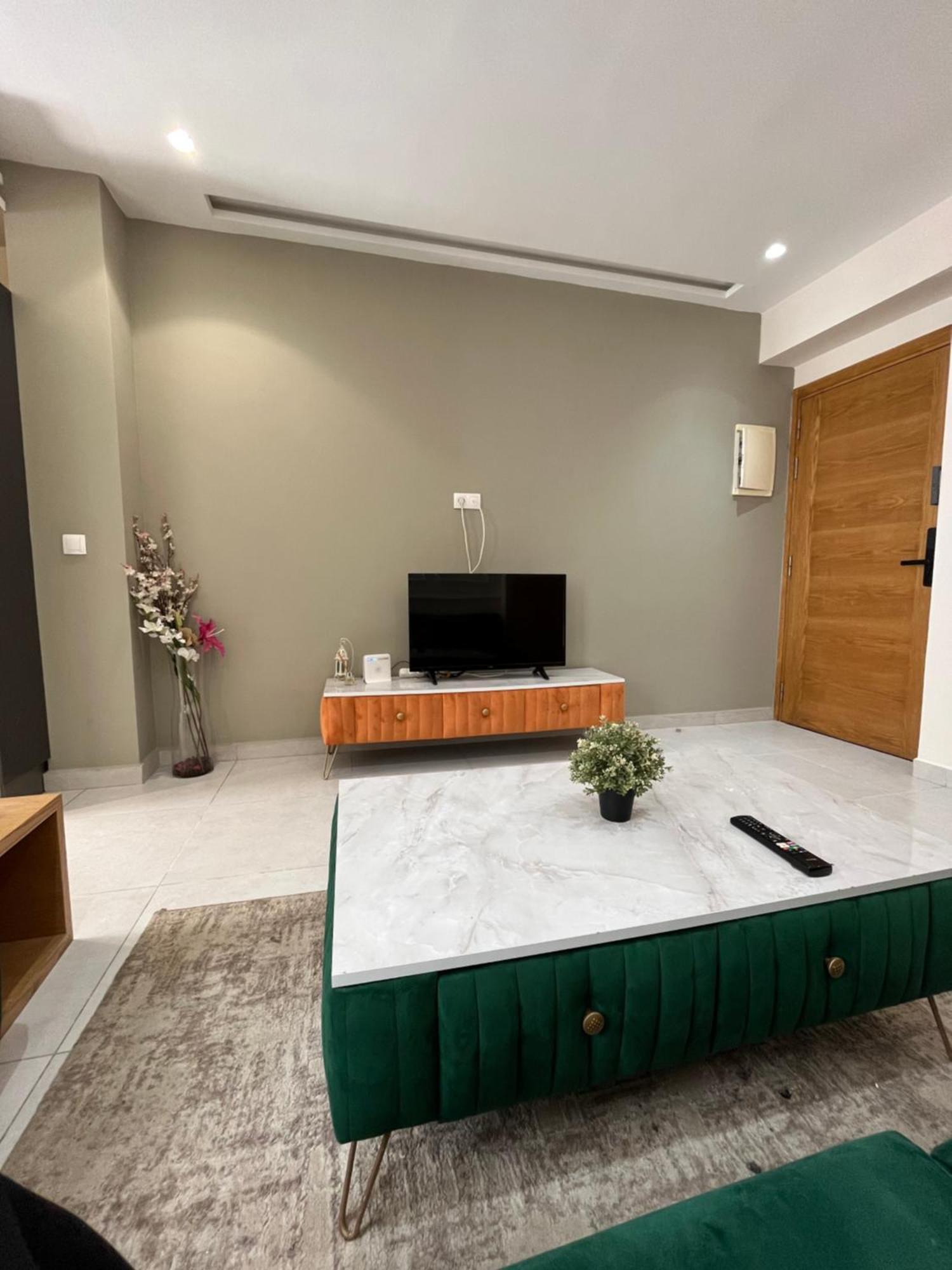 Luxury Appartement In Heart Of Casablanca Maarif Екстериор снимка